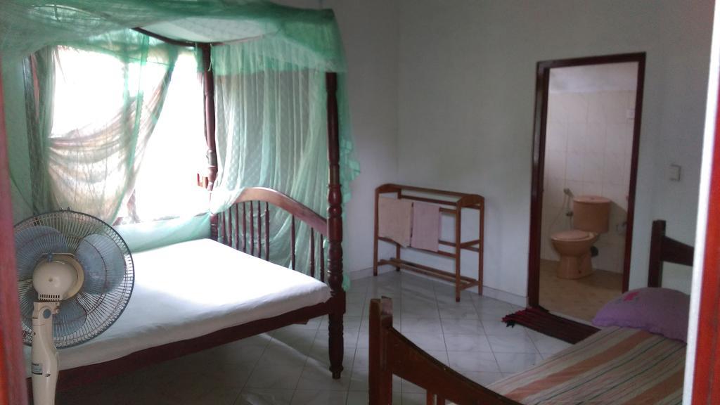Berg House Unawatuna Hotel Værelse billede